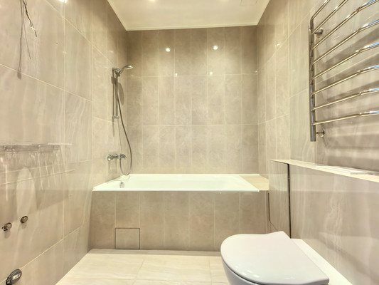 Продам двухкомнатную (2-комн.) квартиру, Корабельная ул, 1, Москва г