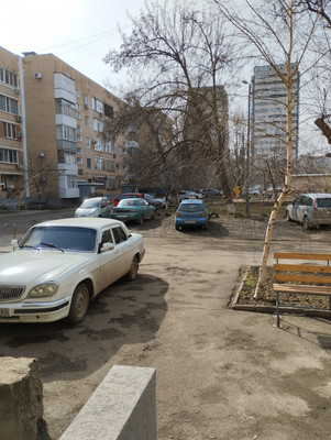 Продам трехкомнатную (3-комн.) квартиру, Маршала Кошевого ул, 10, Волгодонск г