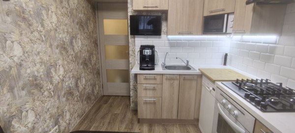 Продам двухкомнатную (2-комн.) квартиру, Молодцова ул, 10, Сертолово г