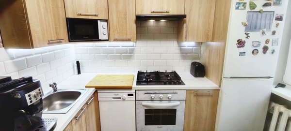 Продам двухкомнатную (2-комн.) квартиру, Молодцова ул, 10, Сертолово г