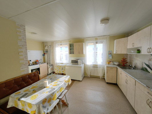 Продам двухкомнатную (2-комн.) квартиру, Надежд ул, 15, Лозовое п