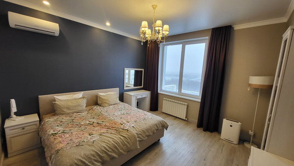 Продам трехкомнатную (3-комн.) квартиру, Оренбургский Тракт ул, 4Б, Казань г