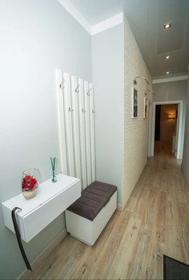 Продам трехкомнатную (3-комн.) квартиру, Оренбургский Тракт ул, 4Б, Казань г