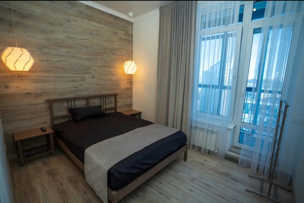 Продам трехкомнатную (3-комн.) квартиру, Оренбургский Тракт ул, 4Б, Казань г