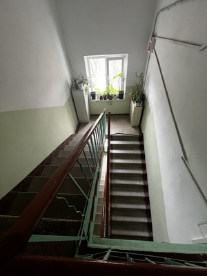 Продам трехкомнатную (3-комн.) квартиру, им. Калинина ул, 13к42, Краснодар г