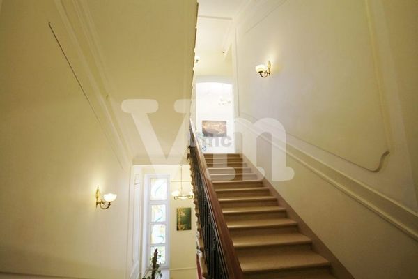 Продам офисное помещение 289 м2, Большая Садовая ул, 10, Москва г