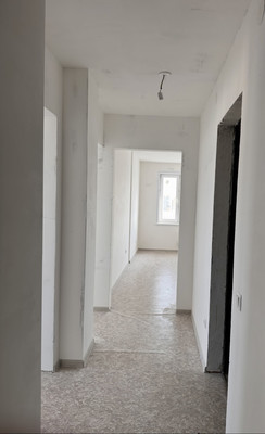Продам двухкомнатную (2-комн.) квартиру, Лесопарковая ул, 43к2, Красноярск г