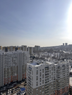 Продам двухкомнатную (2-комн.) квартиру, Лесопарковая ул, 43к2, Красноярск г