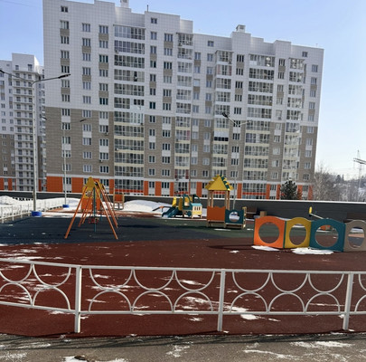 Продам двухкомнатную (2-комн.) квартиру, Лесопарковая ул, 43к2, Красноярск г