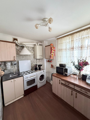 Продам двухкомнатную (2-комн.) квартиру, А.А.Кадырова ул, 2/1, Нальчик г