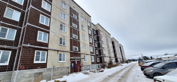 Продам двухкомнатную (2-комн.) квартиру, Ленинградская ул, 9, Терволово п