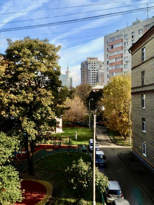Продам многокомнатную квартиру, 3-я Фрунзенская ул, 20, Москва г