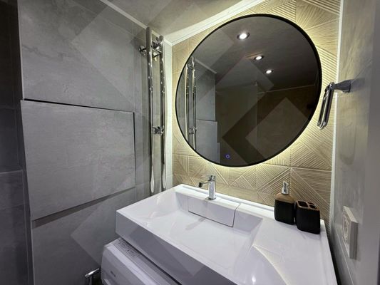 Продам коммерческое помещение 122 м2, Казакова ул, 7, Москва г