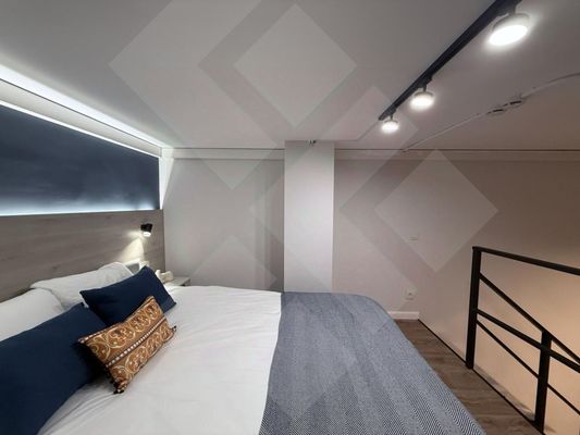 Продам коммерческое помещение 122 м2, Казакова ул, 7, Москва г