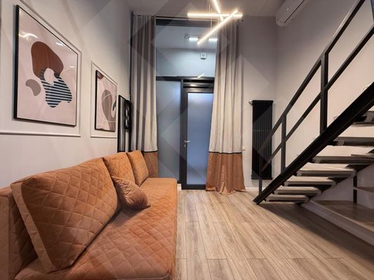 Продам коммерческое помещение 122 м2, Казакова ул, 7, Москва г