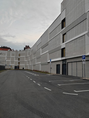 Продам трехкомнатную (3-комн.) квартиру, Рашита Салахова ул, 2, Казань г