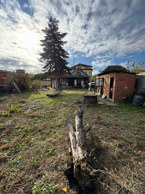 Продам участок 10 соток, ИЖС, 9-го Мая ул, 33, Краснодар г, 0 км от города