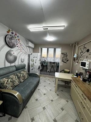 Продам двухкомнатную (2-комн.) квартиру, Псекупская ул, 2а, Горячий Ключ г