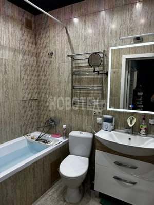 Продам двухкомнатную (2-комн.) квартиру, Псекупская ул, 2а, Горячий Ключ г