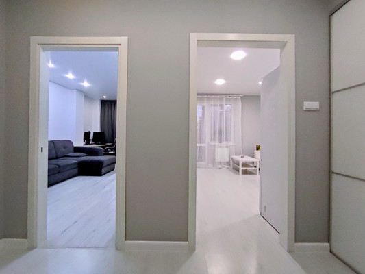 Продам двухкомнатную (2-комн.) квартиру, Таганрогская ул, 132к3, Ростов-на-Дону г