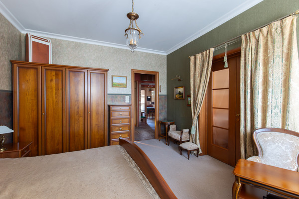 Продам двухкомнатную (2-комн.) квартиру, Кронверкский пр-кт, 65А, Санкт-Петербург г