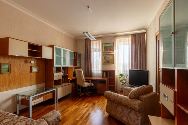 Продам двухкомнатную (2-комн.) квартиру, Кронверкский пр-кт, 65А, Санкт-Петербург г