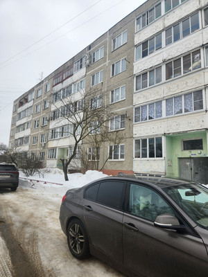 Продам трехкомнатную (3-комн.) квартиру, 14, Воскресенское д