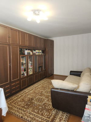 Продам трехкомнатную (3-комн.) квартиру, 14, Воскресенское д