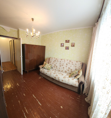 Продам трехкомнатную (3-комн.) квартиру, 14, Воскресенское д