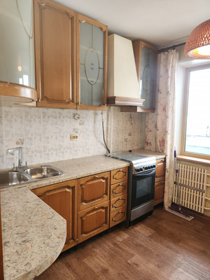 Продам трехкомнатную (3-комн.) квартиру, 14, Воскресенское д