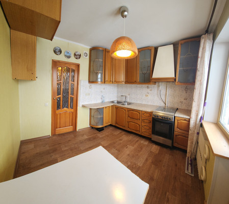 Продам трехкомнатную (3-комн.) квартиру, 14, Воскресенское д