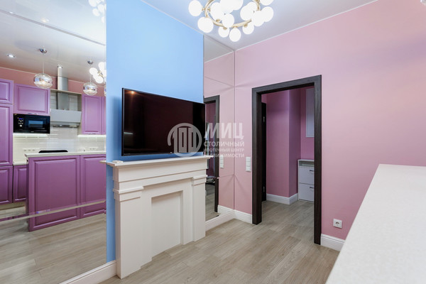 Продам однокомнатную (1-комн.) квартиру, Корабельная ул, 17к3, Москва г