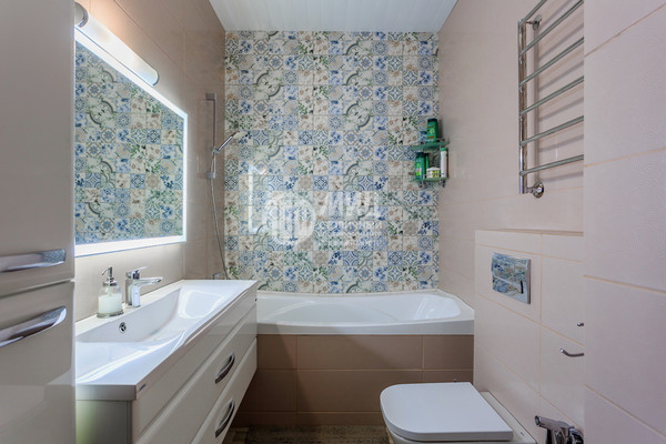 Продам однокомнатную (1-комн.) квартиру, Корабельная ул, 17к3, Москва г