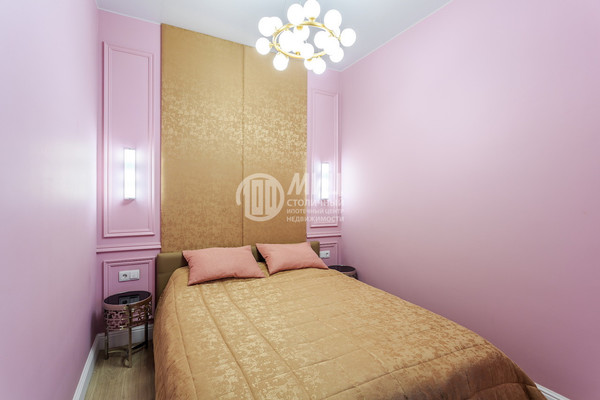 Продам однокомнатную (1-комн.) квартиру, Корабельная ул, 17к3, Москва г