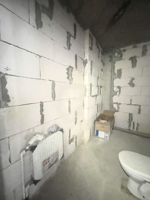 Продам однокомнатную (1-комн.) квартиру, Батурина ул, 131, Симферополь г