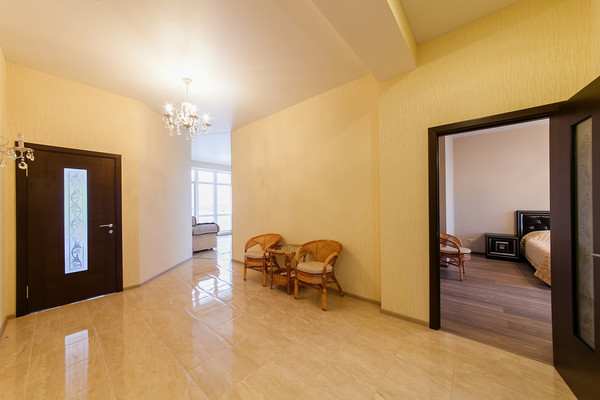 Сдам трехкомнатную (3-комн.) квартиру, Красногвардейская ул, 36, Геленджик г