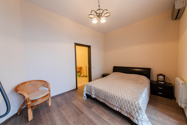 Сдам трехкомнатную (3-комн.) квартиру, Красногвардейская ул, 36, Геленджик г