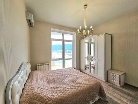 Сдам трехкомнатную (3-комн.) квартиру, Красногвардейская ул, 36, Геленджик г