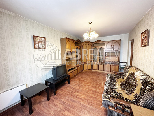 Продам двухкомнатную (2-комн.) квартиру, Белореченская ул, 6, Москва г