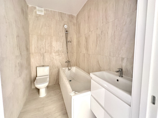 Продам однокомнатную (1-комн.) квартиру, Елены Сагандуковой ул, 10кк2, Ханты-Мансийск г