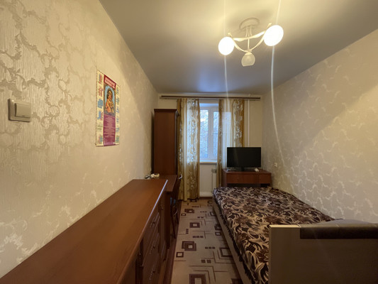 Продам трехкомнатную (3-комн.) квартиру, Пахринский проезд, 10, Подольск г