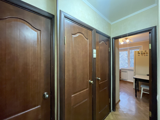 Продам трехкомнатную (3-комн.) квартиру, Пахринский проезд, 10, Подольск г