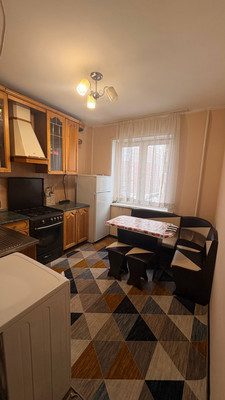 Продам трехкомнатную (3-комн.) квартиру, Туннельный проезд, 9, Наро-Фоминск г