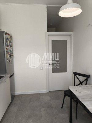 Продам двухкомнатную (2-комн.) квартиру, Хамовнический Вал ул, 16, Москва г