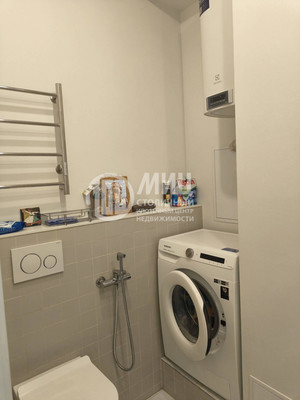 Продам двухкомнатную (2-комн.) квартиру, Хамовнический Вал ул, 16, Москва г