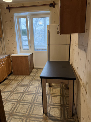 Продам двухкомнатную (2-комн.) квартиру, Шалавина ул, 49, Рощино гп