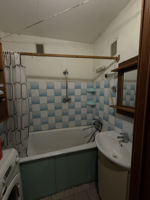 Продам двухкомнатную (2-комн.) квартиру, Шалавина ул, 49, Рощино гп