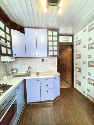 Продам двухкомнатную (2-комн.) квартиру, Парковая ул, 57кБ, Слащево д