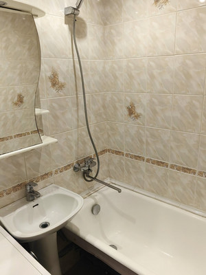 Продам двухкомнатную (2-комн.) квартиру, Автомобилист- Константиново(ГПЗ) гск, 7, Домодедово г