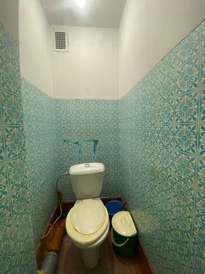 Продам трехкомнатную (3-комн.) квартиру, Куйбышева ул, 117А, Калининград г